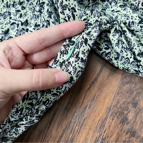 Ghost London • Luella Dress midi puff sleeve Sophie leaf print rayon - Picture 6 of 13